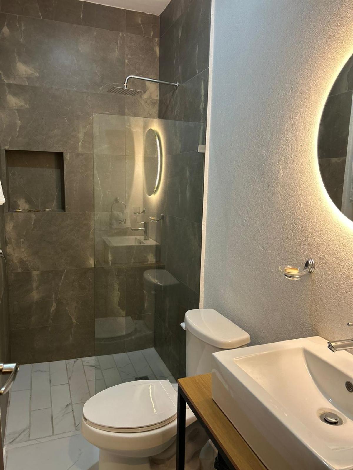 Vidrio Suites Col Americana กัวดาลาฮารา ภายนอก รูปภาพ